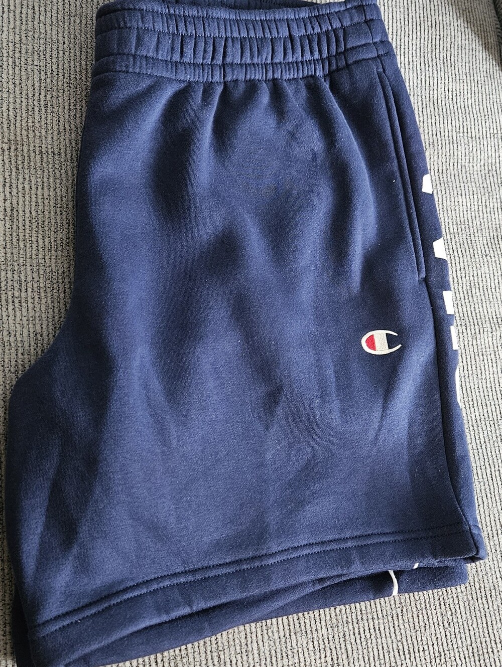 Champion Fleece Shorts - Picture 2 of 4